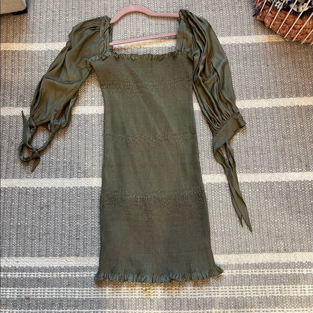 Green form fitted dress